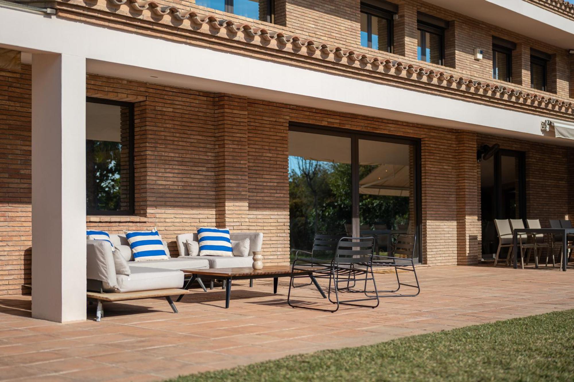 Gava Beach Villa By Olala Homes エクステリア 写真